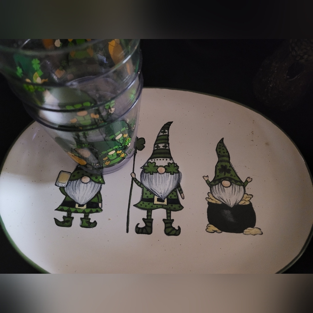 Gnome-Themed Serveware Set - Green and White